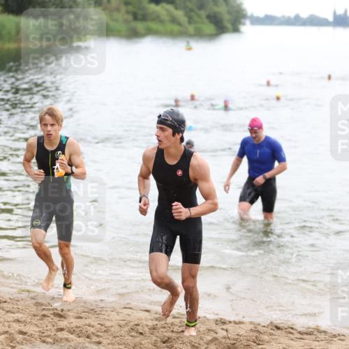 21.06.2026 - 29. Vierlanden-Triathlon Andreas Tolksdorf http://msf.ph/oto/9849060 21.06.2026 09:58:06 Schwimmen 334, 345, 360, 373 meine-sportfotos.de