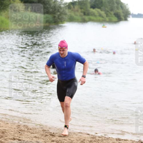 21.06.2026 - 29. Vierlanden-Triathlon Andreas Tolksdorf http://msf.ph/oto/9849078 21.06.2026 09:58:09 Schwimmen 334, 345, 360, 373 meine-sportfotos.de