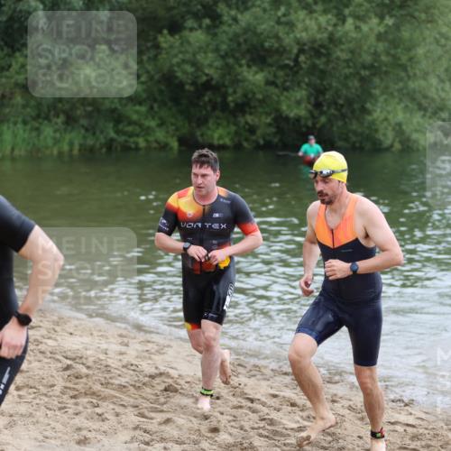 21.06.2026 - 29. Vierlanden-Triathlon Andreas Tolksdorf http://msf.ph/oto/9849144 21.06.2026 09:58:41 Schwimmen 309, 358, 359, 371 meine-sportfotos.de