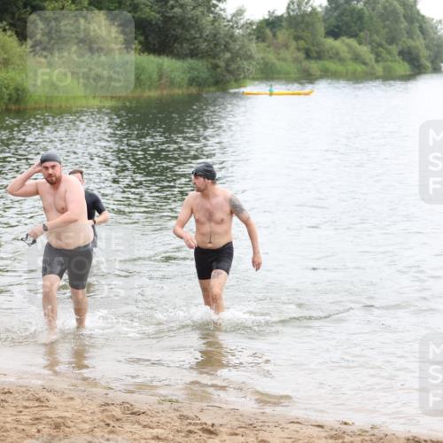 21.06.2026 - 29. Vierlanden-Triathlon Andreas Tolksdorf http://msf.ph/oto/9849169 21.06.2026 09:59:05 Schwimmen 303, 325, 356 meine-sportfotos.de