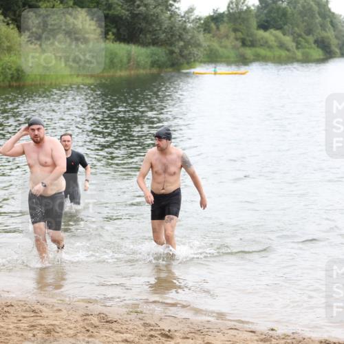 21.06.2026 - 29. Vierlanden-Triathlon Andreas Tolksdorf http://msf.ph/oto/9849171 21.06.2026 09:59:05 Schwimmen 303, 325, 356 meine-sportfotos.de