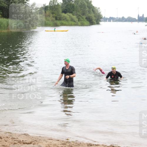 21.06.2026 - 29. Vierlanden-Triathlon Andreas Tolksdorf http://msf.ph/oto/9849345 21.06.2026 10:05:31 Schwimmen 395, 414, 429, 448 meine-sportfotos.de