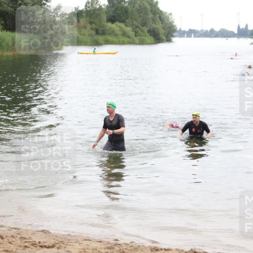 21.06.2026 - 29. Vierlanden-Triathlon Andreas Tolksdorf http://msf.ph/oto/9849347 21.06.2026 10:05:31 Schwimmen 395, 414, 429, 448 meine-sportfotos.de