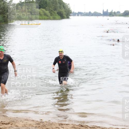 21.06.2026 - 29. Vierlanden-Triathlon Andreas Tolksdorf http://msf.ph/oto/9849360 21.06.2026 10:05:35 Schwimmen 395, 414, 429, 448 meine-sportfotos.de