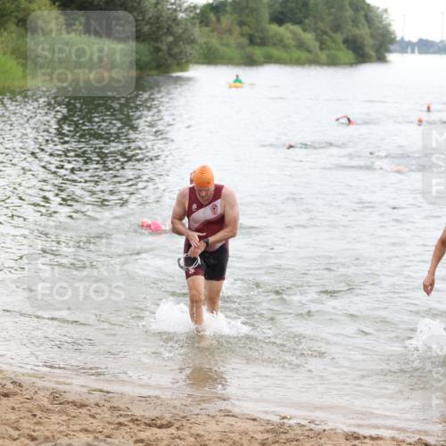 21.06.2026 - 29. Vierlanden-Triathlon Andreas Tolksdorf http://msf.ph/oto/9849438 21.06.2026 10:06:42 Schwimmen 394, 410, 417, 443, 447 meine-sportfotos.de