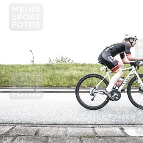 21.06.2026 - 29. Vierlanden-Triathlon H.Heesch http://msf.ph/oto/9849461 21.06.2026 10:27:27 Radfahren 10, 223, 298, 339, 378, 385, 391, 513, 563 meine-sportfotos.de