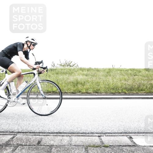 21.06.2026 - 29. Vierlanden-Triathlon H.Heesch http://msf.ph/oto/9849507 21.06.2026 10:28:33 Radfahren 4, 51, 55, 61, 78, 99, 106, 197, 367, 387, 481, 511, 535, 561, 592, 606, 608, 616 meine-sportfotos.de