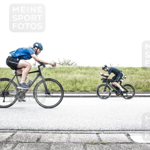 21.06.2026 - 29. Vierlanden-Triathlon H.Heesch http://msf.ph/oto/9849509 21.06.2026 10:28:33 Radfahren 4, 51, 55, 61, 78, 99, 106, 197, 367, 387, 481, 511, 535, 561, 592, 606, 608, 616 meine-sportfotos.de