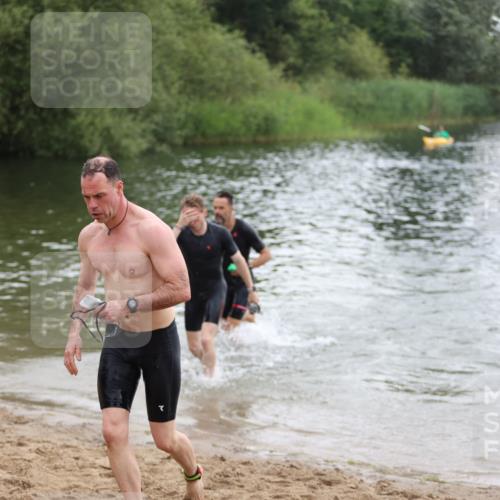 21.06.2026 - 29. Vierlanden-Triathlon Andreas Tolksdorf http://msf.ph/oto/9849510 21.06.2026 10:07:11 Schwimmen 425, 428, 445, 474 meine-sportfotos.de