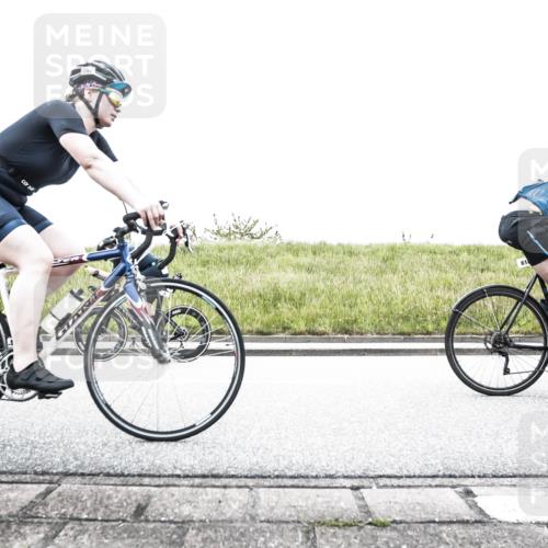 21.06.2026 - 29. Vierlanden-Triathlon H.Heesch http://msf.ph/oto/9849511 21.06.2026 10:28:34 Radfahren 4, 51, 55, 61, 78, 99, 106, 197, 367, 387, 390, 481, 511, 535, 561, 592, 606, 608, 616 meine-sportfotos.de