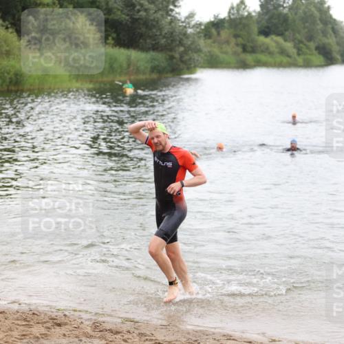 21.06.2026 - 29. Vierlanden-Triathlon Andreas Tolksdorf http://msf.ph/oto/9849537 21.06.2026 10:07:13 Schwimmen 425, 428, 445, 474 meine-sportfotos.de