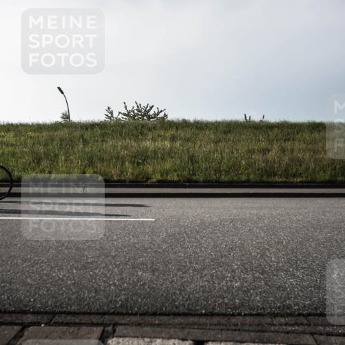 21.06.2026 - 29. Vierlanden-Triathlon H.Heesch http://msf.ph/oto/9849648 21.06.2026 08:05:49 Radfahren  meine-sportfotos.de