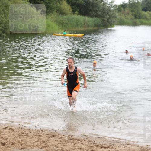 21.06.2026 - 29. Vierlanden-Triathlon Andreas Tolksdorf http://msf.ph/oto/9849649 21.06.2026 10:07:40 Schwimmen 434, 442, 468 meine-sportfotos.de