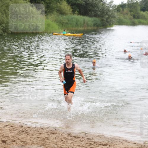 21.06.2026 - 29. Vierlanden-Triathlon Andreas Tolksdorf http://msf.ph/oto/9849654 21.06.2026 10:07:40 Schwimmen 434, 442, 468 meine-sportfotos.de