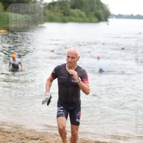 21.06.2026 - 29. Vierlanden-Triathlon Andreas Tolksdorf http://msf.ph/oto/9849683 21.06.2026 10:07:44 Schwimmen 434, 442, 449, 468 meine-sportfotos.de