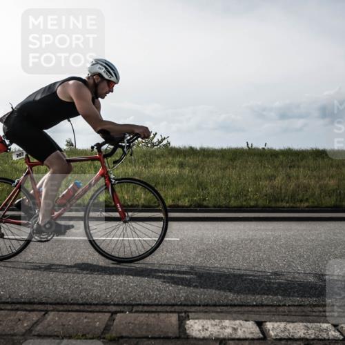 21.06.2026 - 29. Vierlanden-Triathlon H.Heesch http://msf.ph/oto/9849716 21.06.2026 08:46:33 Radfahren 207 meine-sportfotos.de