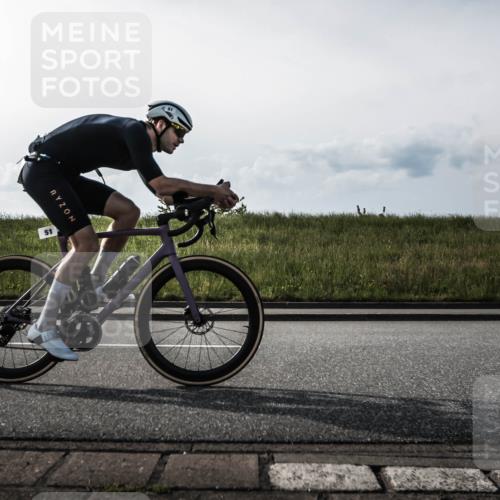 21.06.2026 - 29. Vierlanden-Triathlon H.Heesch http://msf.ph/oto/9849752 21.06.2026 08:50:14 Radfahren 51 meine-sportfotos.de