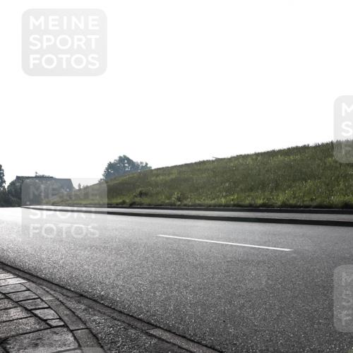 21.06.2026 - 29. Vierlanden-Triathlon H.Heesch http://msf.ph/oto/9849755 21.06.2026 08:02:09 Radfahren  meine-sportfotos.de