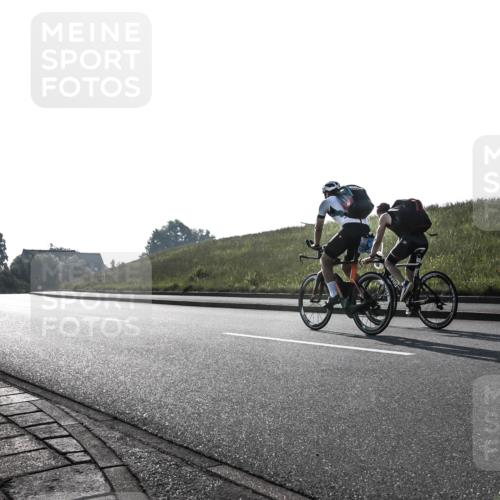 21.06.2026 - 29. Vierlanden-Triathlon H.Heesch http://msf.ph/oto/9849759 21.06.2026 08:03:51 Radfahren  meine-sportfotos.de