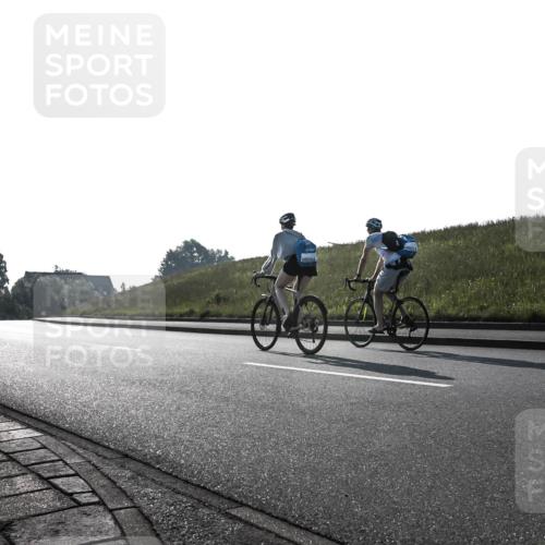 21.06.2026 - 29. Vierlanden-Triathlon H.Heesch http://msf.ph/oto/9849772 21.06.2026 08:05:49 Radfahren  meine-sportfotos.de