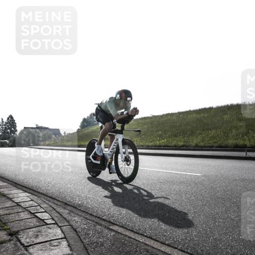 21.06.2026 - 29. Vierlanden-Triathlon H.Heesch http://msf.ph/oto/9849804 21.06.2026 08:40:50 Radfahren 2, 26 meine-sportfotos.de