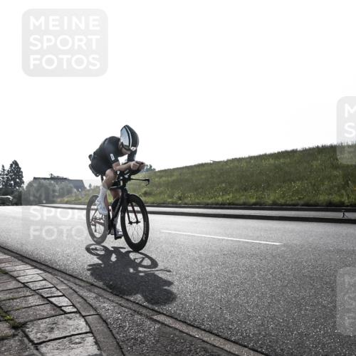 21.06.2026 - 29. Vierlanden-Triathlon H.Heesch http://msf.ph/oto/9849805 21.06.2026 08:40:51 Radfahren 2, 26 meine-sportfotos.de