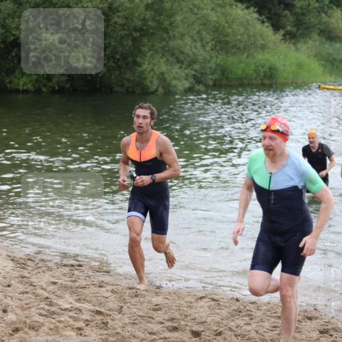 21.06.2026 - 29. Vierlanden-Triathlon Andreas Tolksdorf http://msf.ph/oto/9849808 21.06.2026 10:08:08 Schwimmen 392, 393, 399, 419, 452, 459, 473, 478 meine-sportfotos.de