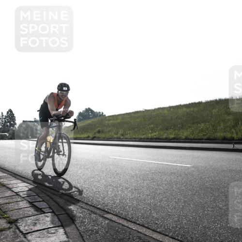 21.06.2026 - 29. Vierlanden-Triathlon H.Heesch http://msf.ph/oto/9849810 21.06.2026 08:41:44 Radfahren 16, 111 meine-sportfotos.de