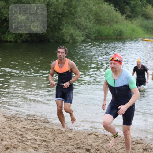 21.06.2026 - 29. Vierlanden-Triathlon Andreas Tolksdorf http://msf.ph/oto/9849811 21.06.2026 10:08:08 Schwimmen 392, 393, 399, 419, 452, 459, 473, 478 meine-sportfotos.de