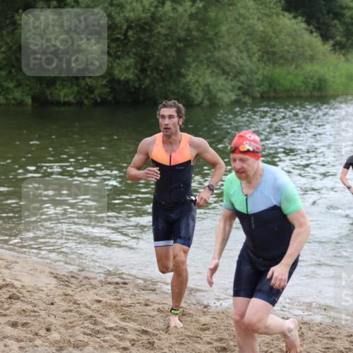 21.06.2026 - 29. Vierlanden-Triathlon Andreas Tolksdorf http://msf.ph/oto/9849820 21.06.2026 10:08:09 Schwimmen 392, 399, 419, 452, 459, 473, 478 meine-sportfotos.de