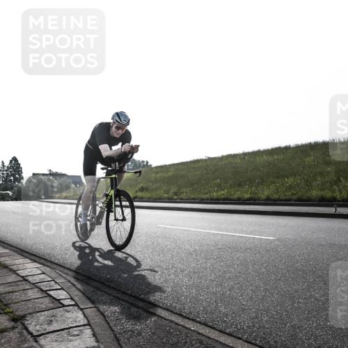 21.06.2026 - 29. Vierlanden-Triathlon H.Heesch http://msf.ph/oto/9849865 21.06.2026 08:48:27 Radfahren 10 meine-sportfotos.de
