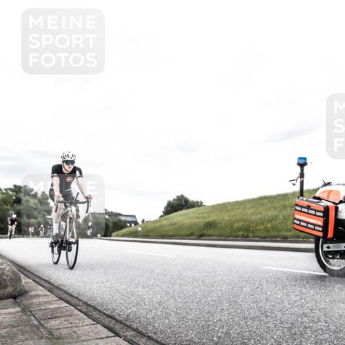 21.06.2026 - 29. Vierlanden-Triathlon H.Heesch http://msf.ph/oto/9849885 21.06.2026 10:27:13 Radfahren 24, 89, 486, 517 meine-sportfotos.de