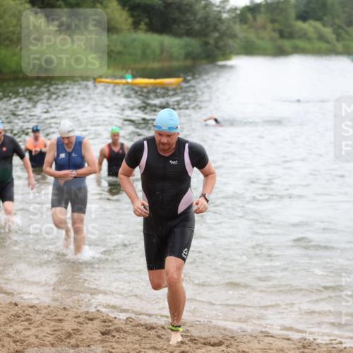 21.06.2026 - 29. Vierlanden-Triathlon Andreas Tolksdorf http://msf.ph/oto/9849916 21.06.2026 10:08:22 Schwimmen 403, 419, 432, 446, 476, 477, 1356 meine-sportfotos.de
