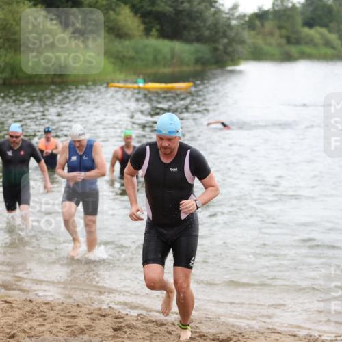 21.06.2026 - 29. Vierlanden-Triathlon Andreas Tolksdorf http://msf.ph/oto/9849918 21.06.2026 10:08:22 Schwimmen 403, 419, 432, 446, 476, 477, 1356 meine-sportfotos.de