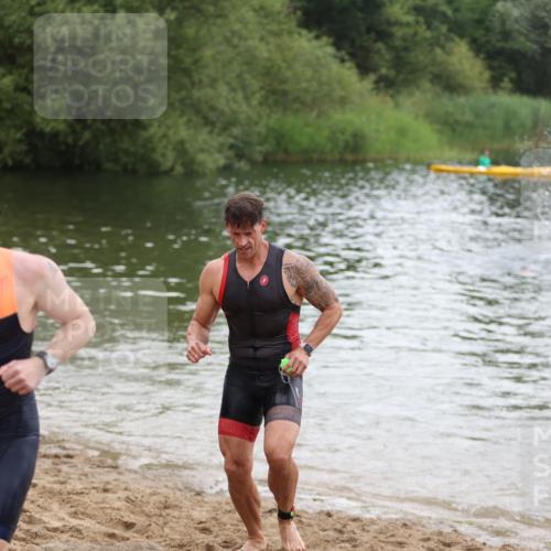 21.06.2026 - 29. Vierlanden-Triathlon Andreas Tolksdorf http://msf.ph/oto/9849993 21.06.2026 10:08:32 Schwimmen 403, 418, 422, 432, 1356 meine-sportfotos.de