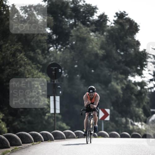 21.06.2026 - 29. Vierlanden-Triathlon H.Heesch http://msf.ph/oto/9850184 21.06.2026 08:41:40 Radfahren 16, 111 meine-sportfotos.de