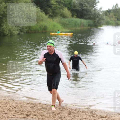 21.06.2026 - 29. Vierlanden-Triathlon Andreas Tolksdorf http://msf.ph/oto/9850203 21.06.2026 10:11:00 Schwimmen 411, 461 meine-sportfotos.de