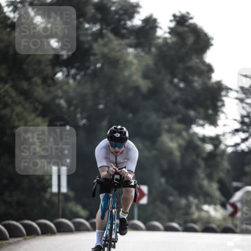 21.06.2026 - 29. Vierlanden-Triathlon H.Heesch http://msf.ph/oto/9850424 21.06.2026 08:47:24 Radfahren 12 meine-sportfotos.de