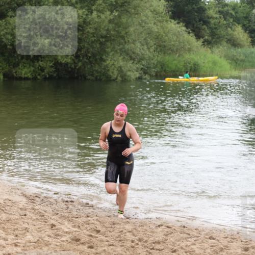 21.06.2026 - 29. Vierlanden-Triathlon Andreas Tolksdorf http://msf.ph/oto/9850489 21.06.2026 10:13:13 Schwimmen 549, 620 meine-sportfotos.de