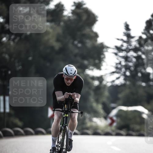 21.06.2026 - 29. Vierlanden-Triathlon H.Heesch http://msf.ph/oto/9850527 21.06.2026 08:48:26 Radfahren 10, 21 meine-sportfotos.de