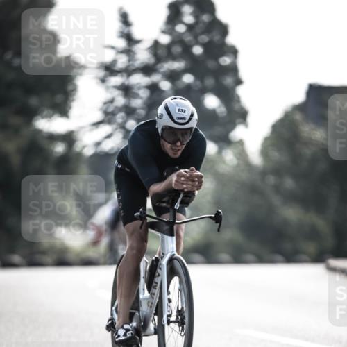 21.06.2026 - 29. Vierlanden-Triathlon H.Heesch http://msf.ph/oto/9850551 21.06.2026 08:48:43 Radfahren 103, 132 meine-sportfotos.de