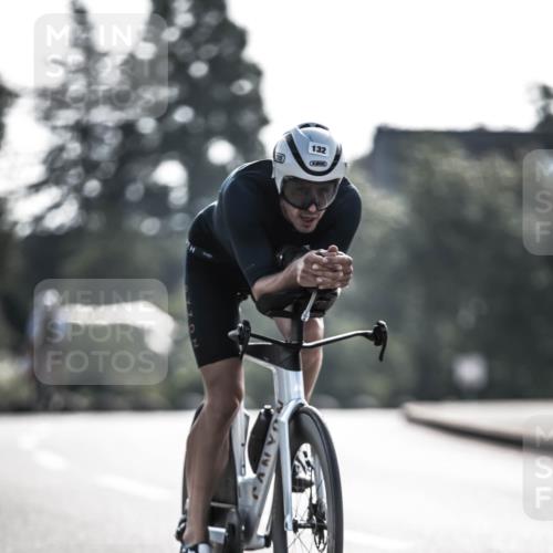 21.06.2026 - 29. Vierlanden-Triathlon H.Heesch http://msf.ph/oto/9850554 21.06.2026 08:48:44 Radfahren 103, 132 meine-sportfotos.de