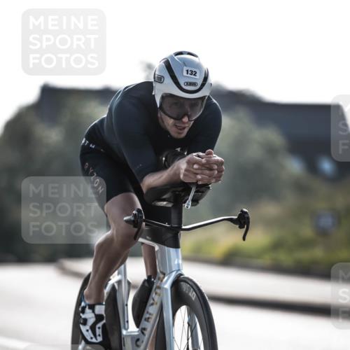 21.06.2026 - 29. Vierlanden-Triathlon H.Heesch http://msf.ph/oto/9850558 21.06.2026 08:48:44 Radfahren 103, 132 meine-sportfotos.de