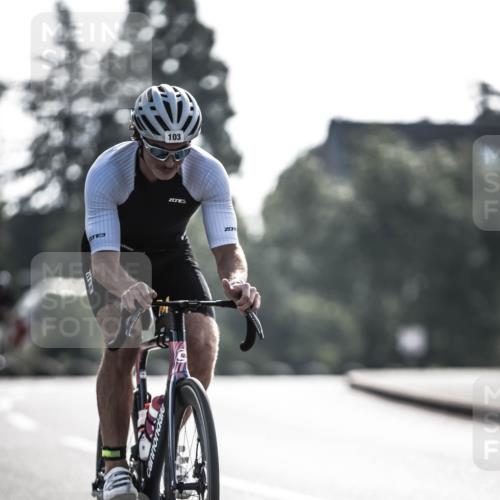 21.06.2026 - 29. Vierlanden-Triathlon H.Heesch http://msf.ph/oto/9850572 21.06.2026 08:48:49 Radfahren 61, 103 meine-sportfotos.de