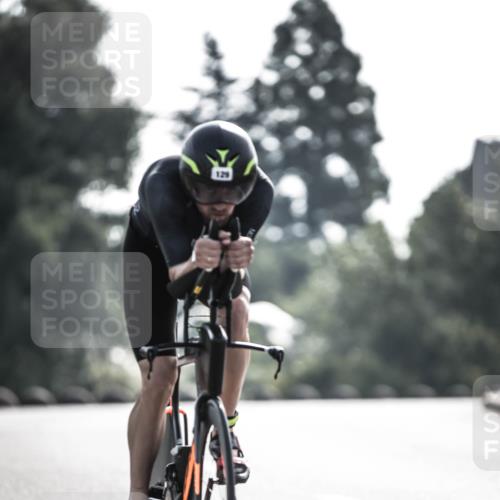 21.06.2026 - 29. Vierlanden-Triathlon H.Heesch http://msf.ph/oto/9850601 21.06.2026 08:49:07 Radfahren 129 meine-sportfotos.de