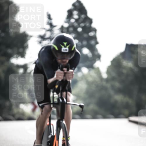 21.06.2026 - 29. Vierlanden-Triathlon H.Heesch http://msf.ph/oto/9850602 21.06.2026 08:49:07 Radfahren 129 meine-sportfotos.de