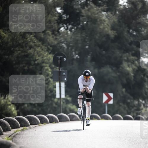 21.06.2026 - 29. Vierlanden-Triathlon H.Heesch http://msf.ph/oto/9850609 21.06.2026 08:49:18 Radfahren 164 meine-sportfotos.de