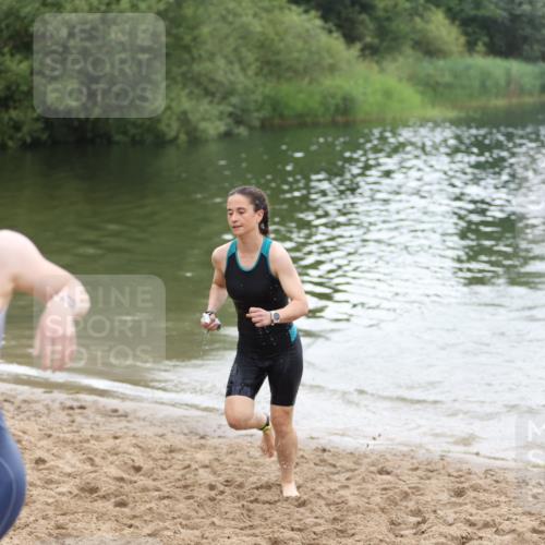 21.06.2026 - 29. Vierlanden-Triathlon Andreas Tolksdorf http://msf.ph/oto/9850610 21.06.2026 10:14:59 Schwimmen 509, 526, 545 meine-sportfotos.de