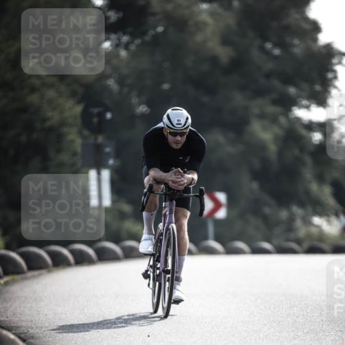 21.06.2026 - 29. Vierlanden-Triathlon H.Heesch http://msf.ph/oto/9850675 21.06.2026 08:50:13 Radfahren 51, 106 meine-sportfotos.de