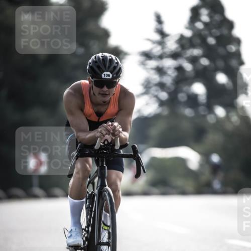 21.06.2026 - 29. Vierlanden-Triathlon H.Heesch http://msf.ph/oto/9850717 21.06.2026 08:50:21 Radfahren 106, 145 meine-sportfotos.de